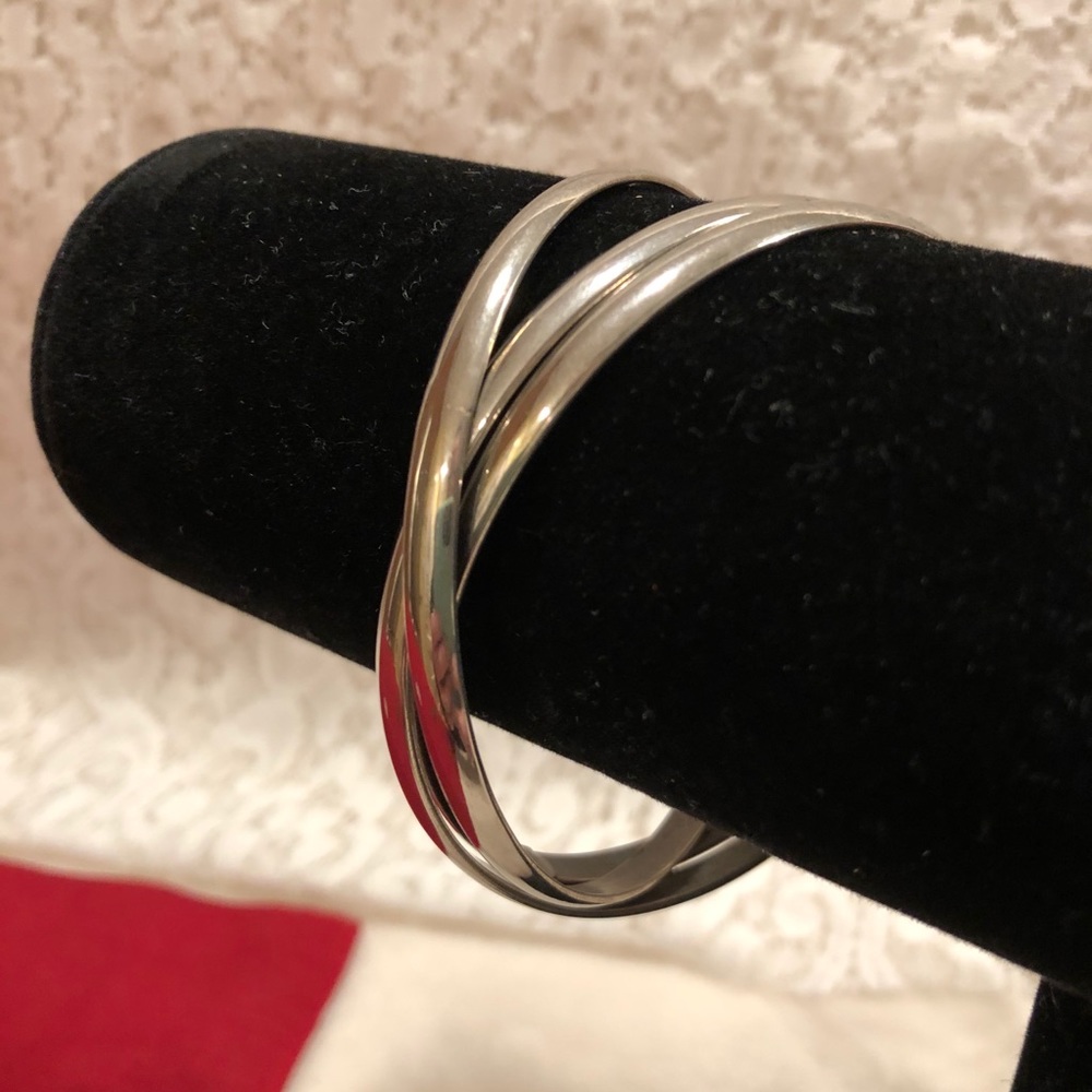 3 Interlocking Bangle Bundle - Picture 2 of 7